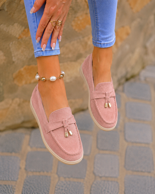 Kiona – Elegant Comfort Loafers